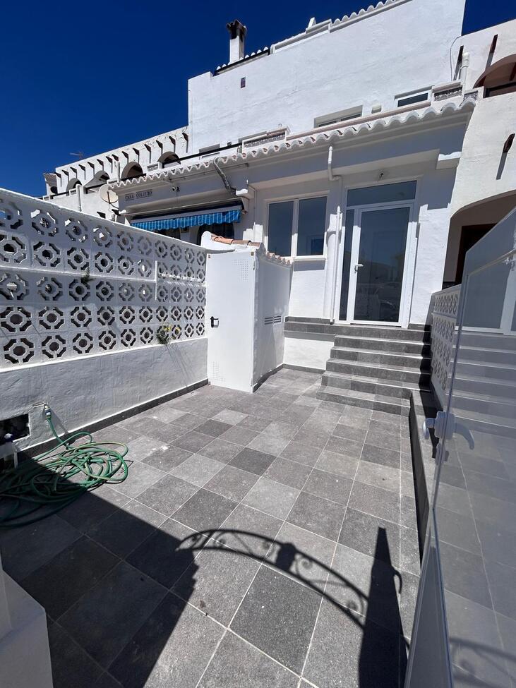 Garden in duplex for sale in Torrevieja