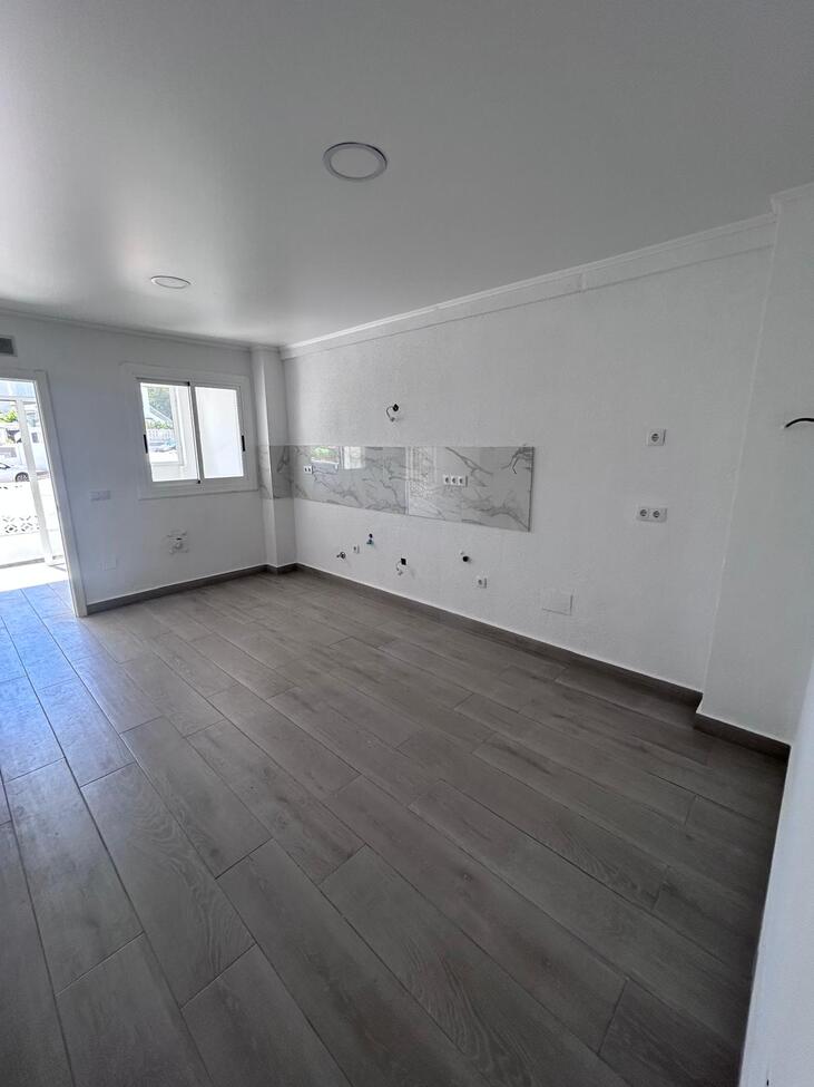 Garden in duplex for sale in Torrevieja