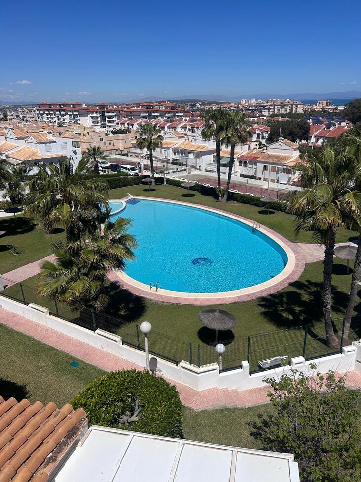 Garden in duplex for sale in Torrevieja
