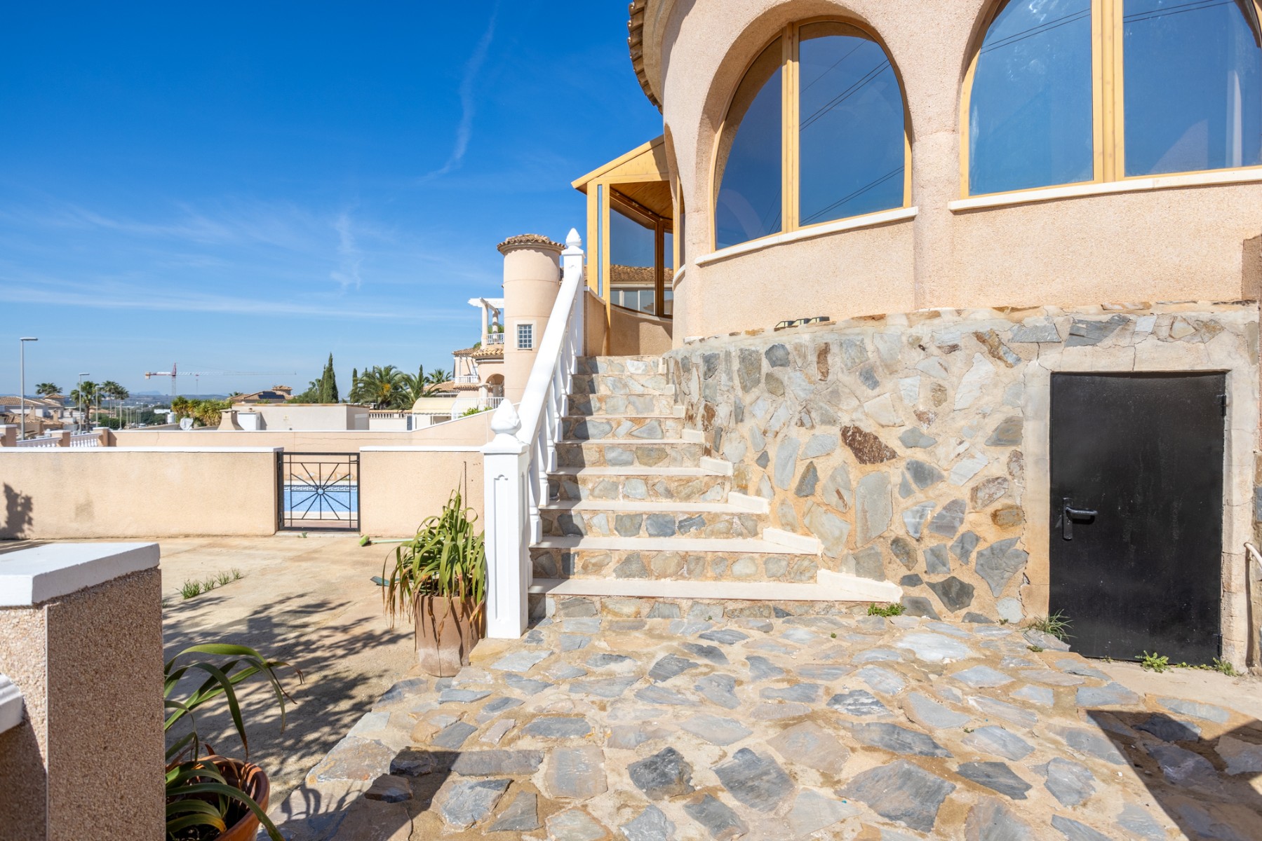 Bedroom in villa for sale in Benijofar