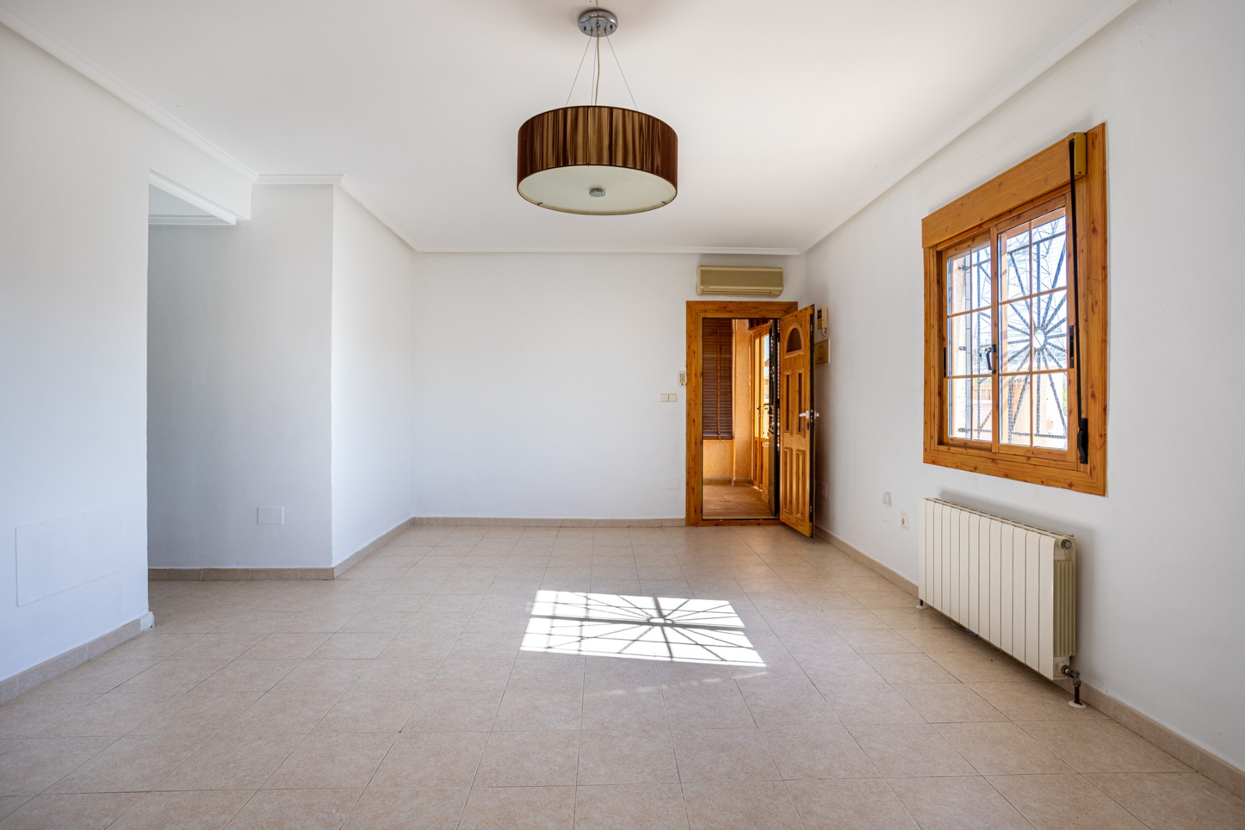 Pool area in villa for sale in Benijofar