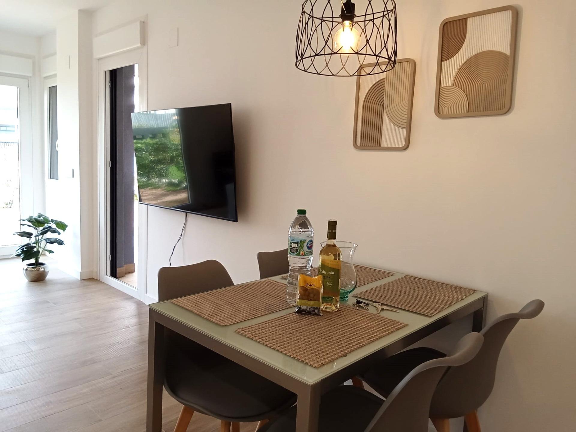 Bedroom in apartment for sale in Torrevieja