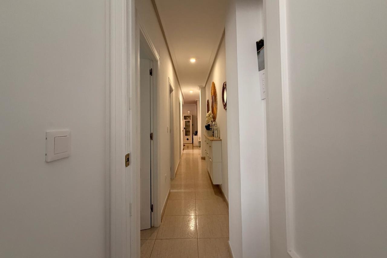 Master bedroom in apartment for sale in Torrevieja