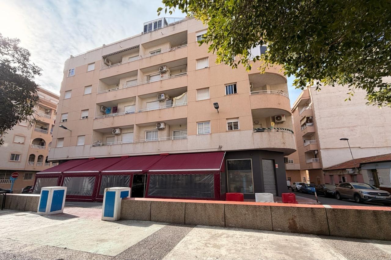 Dining area in apartment for sale in Torrevieja