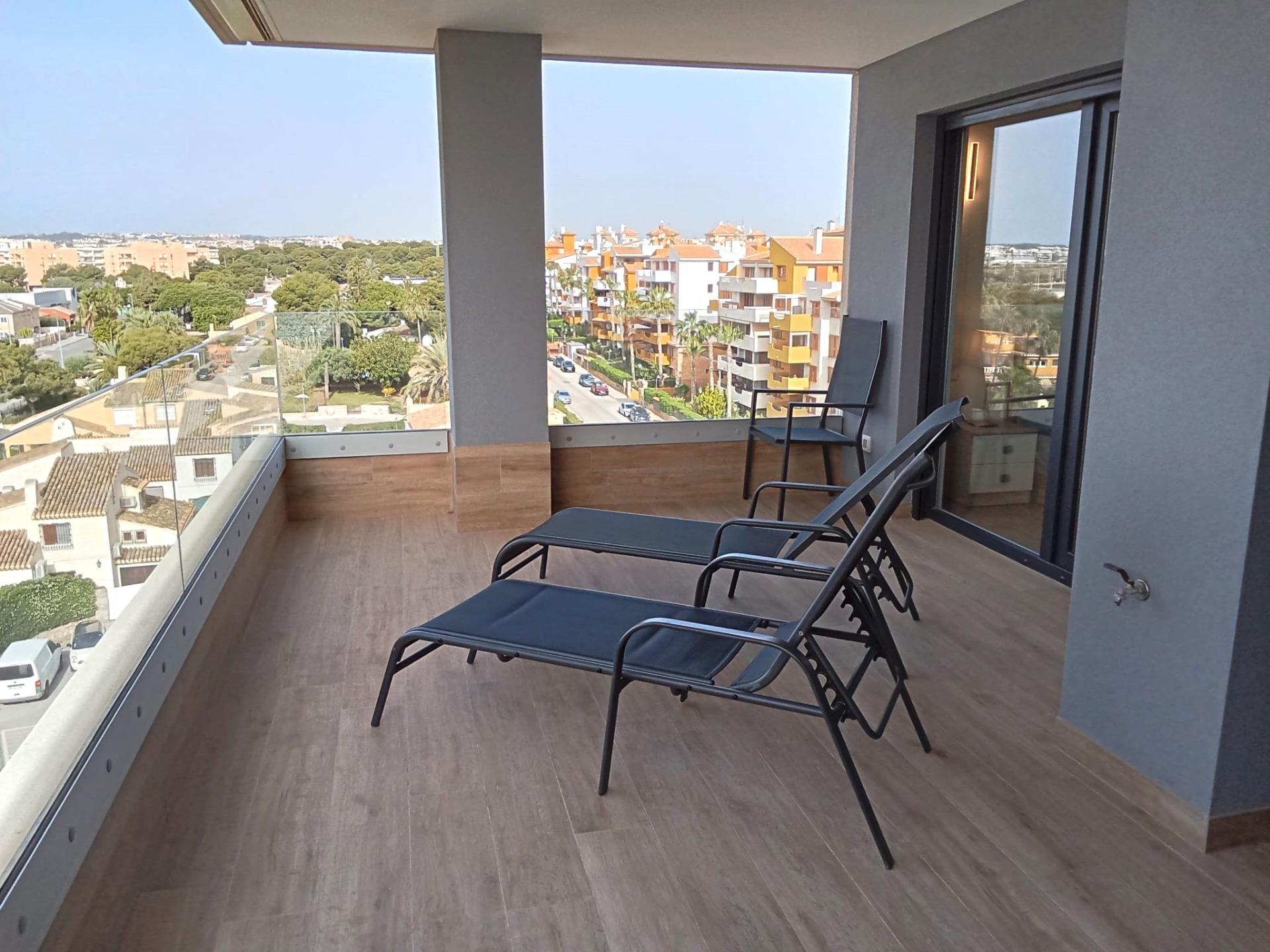 Dining area in apartment for sale in Torrevieja