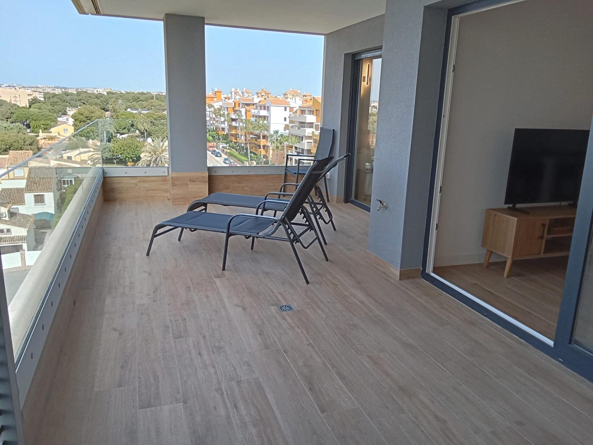 Terrace in apartment for sale in Torrevieja