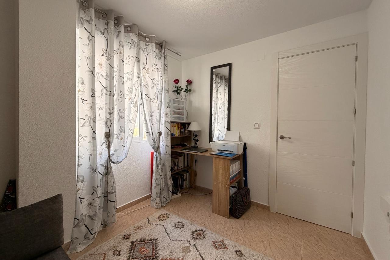 Dining area in apartment for sale in Torrevieja