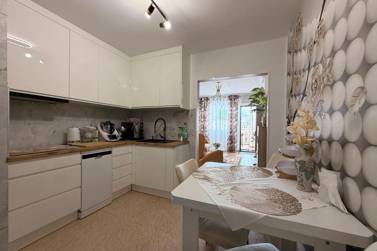 Pool area in apartment for sale in Torrevieja