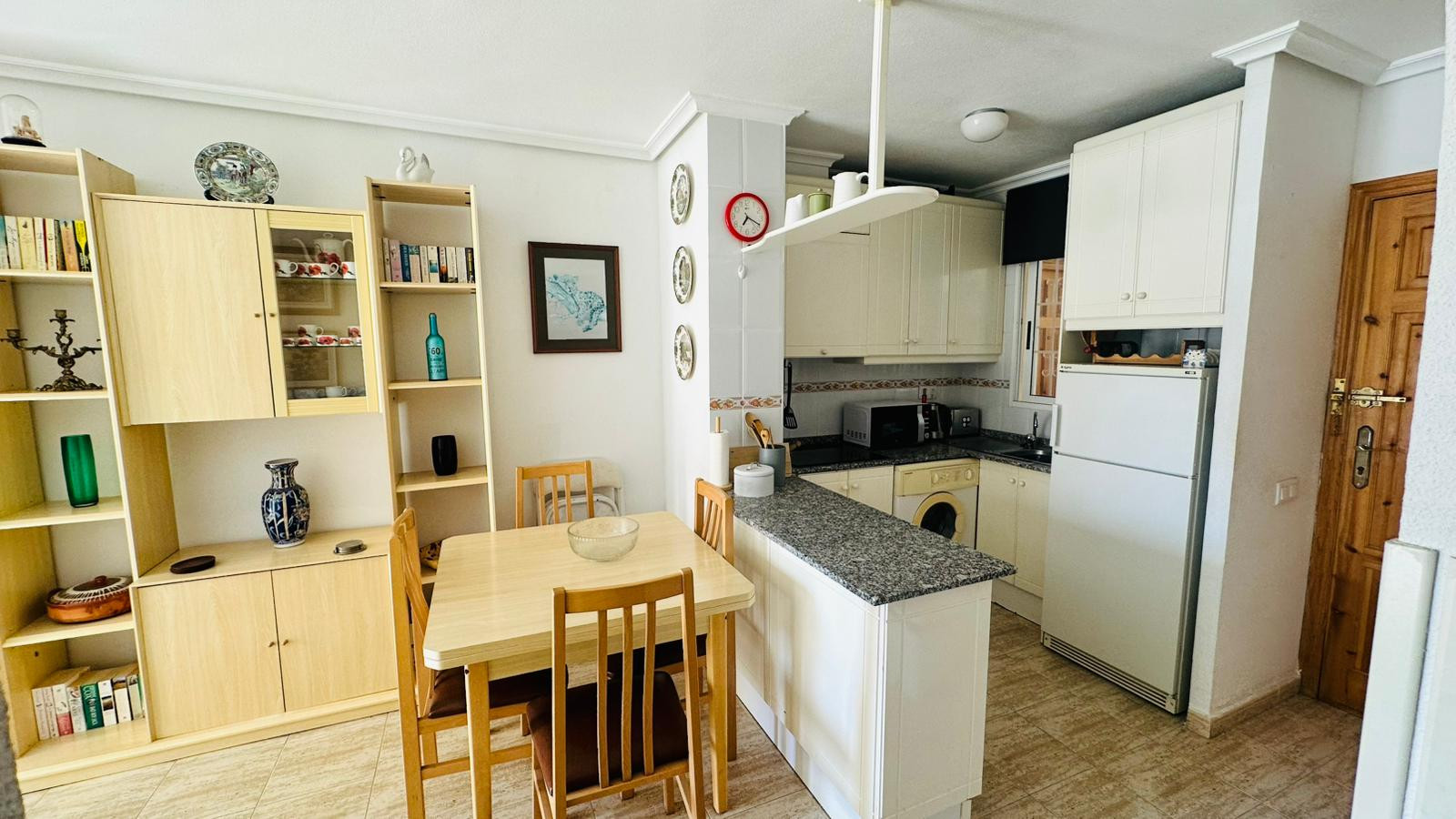 Dining area in apartment for sale in Torrevieja