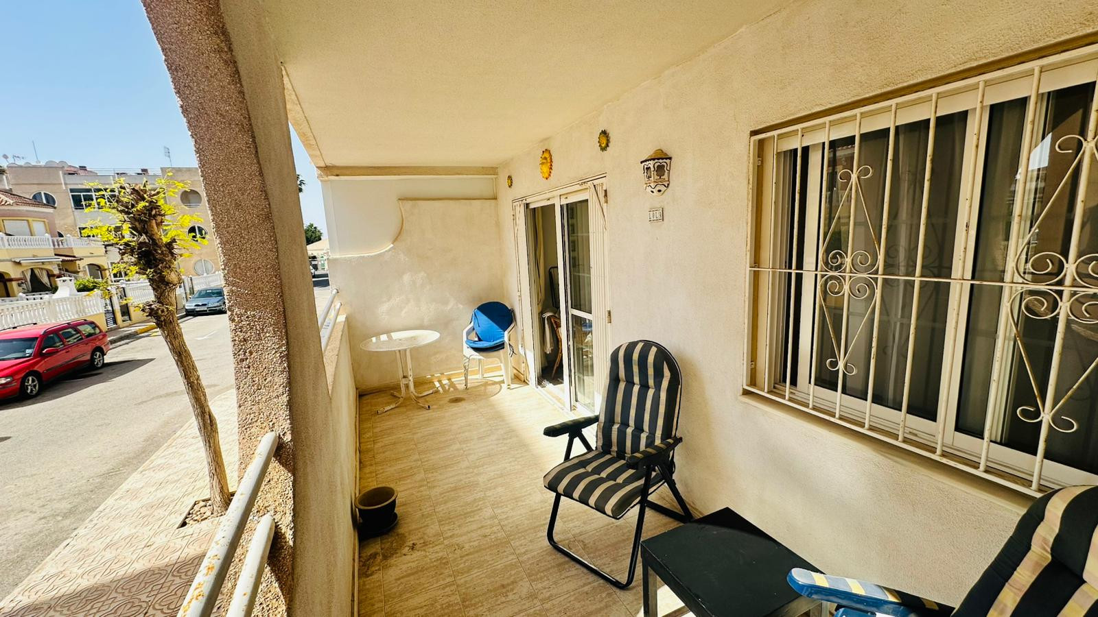 Terrace in apartment for sale in Torrevieja