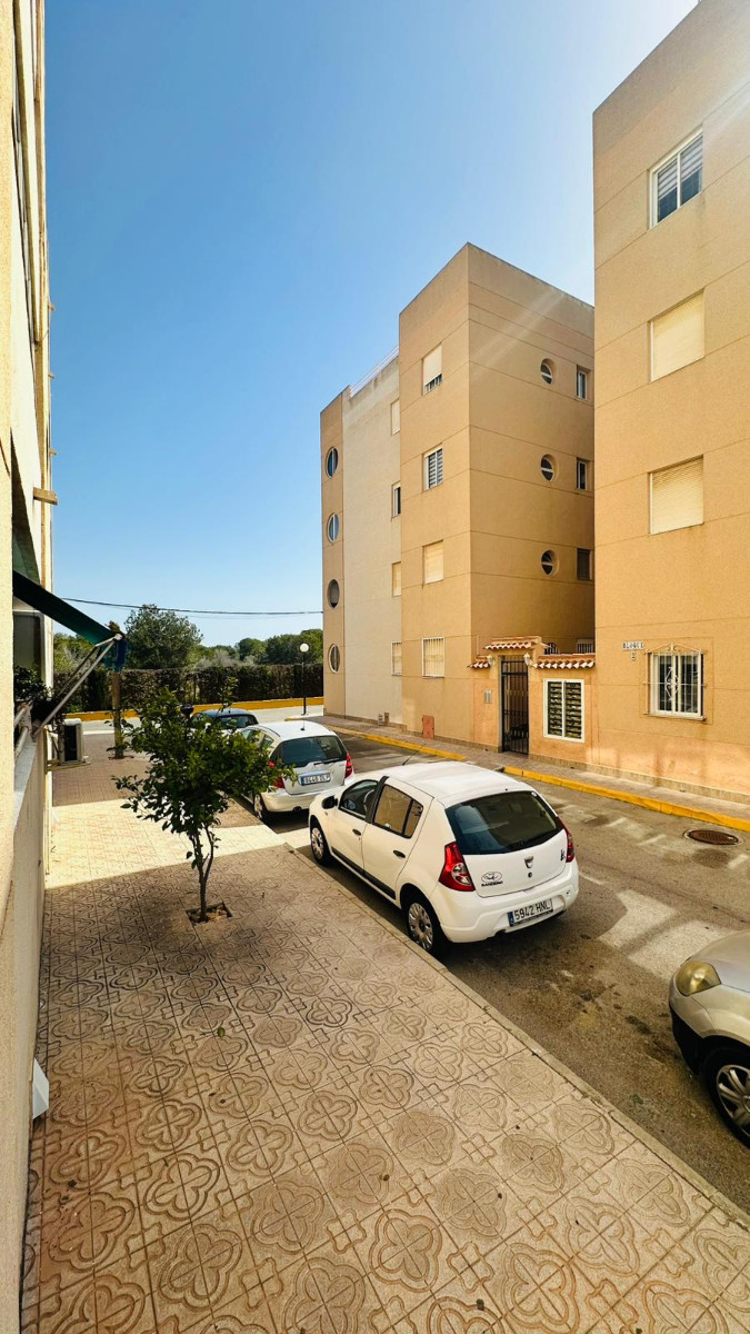 Dining area in apartment for sale in Torrevieja