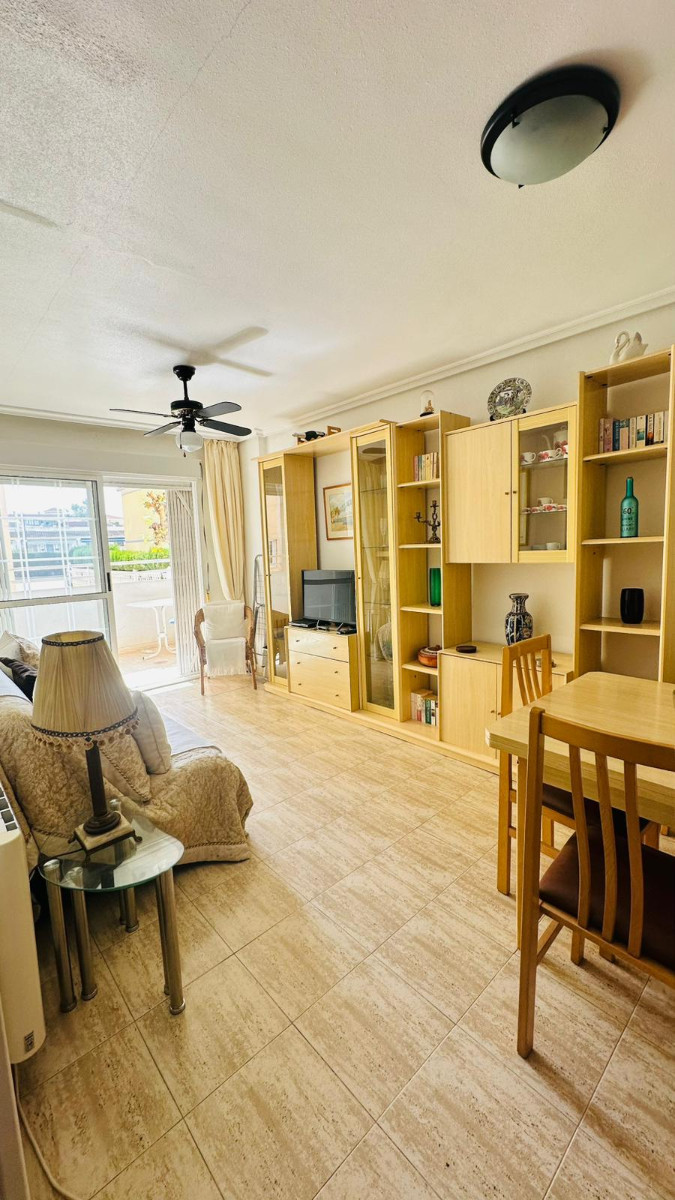 Dining area in apartment for sale in Torrevieja