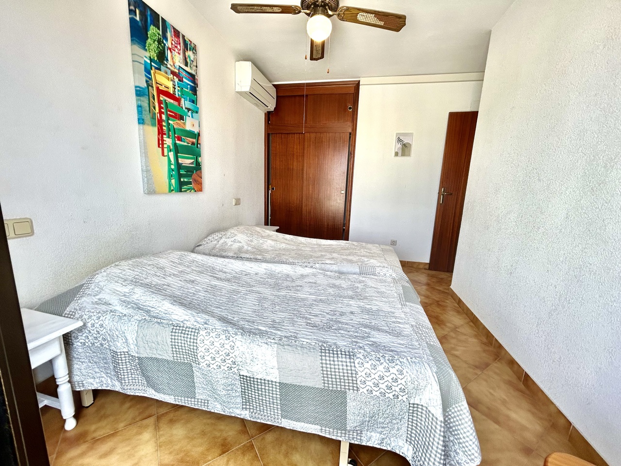 Master bedroom in apartment for sale in Cabo Roig