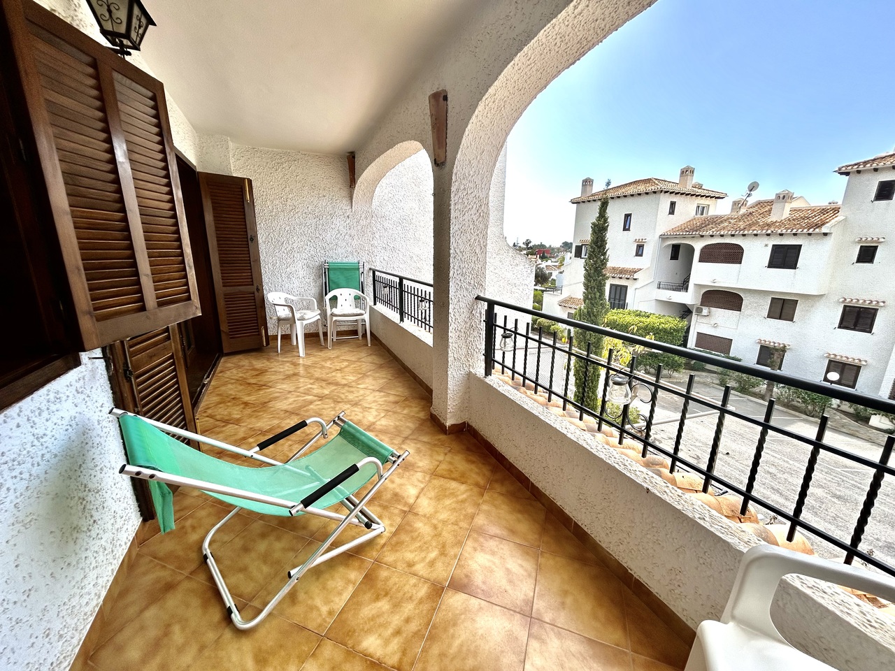 Master bedroom in apartment for sale in Cabo Roig