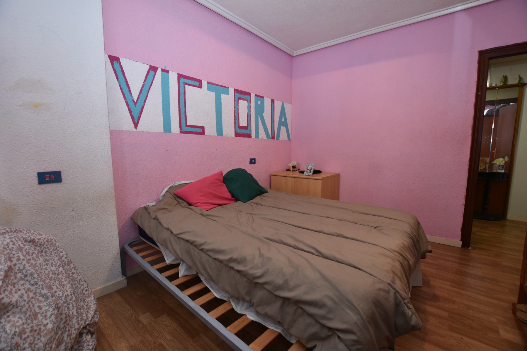 Bedroom in apartment for sale in Torrevieja