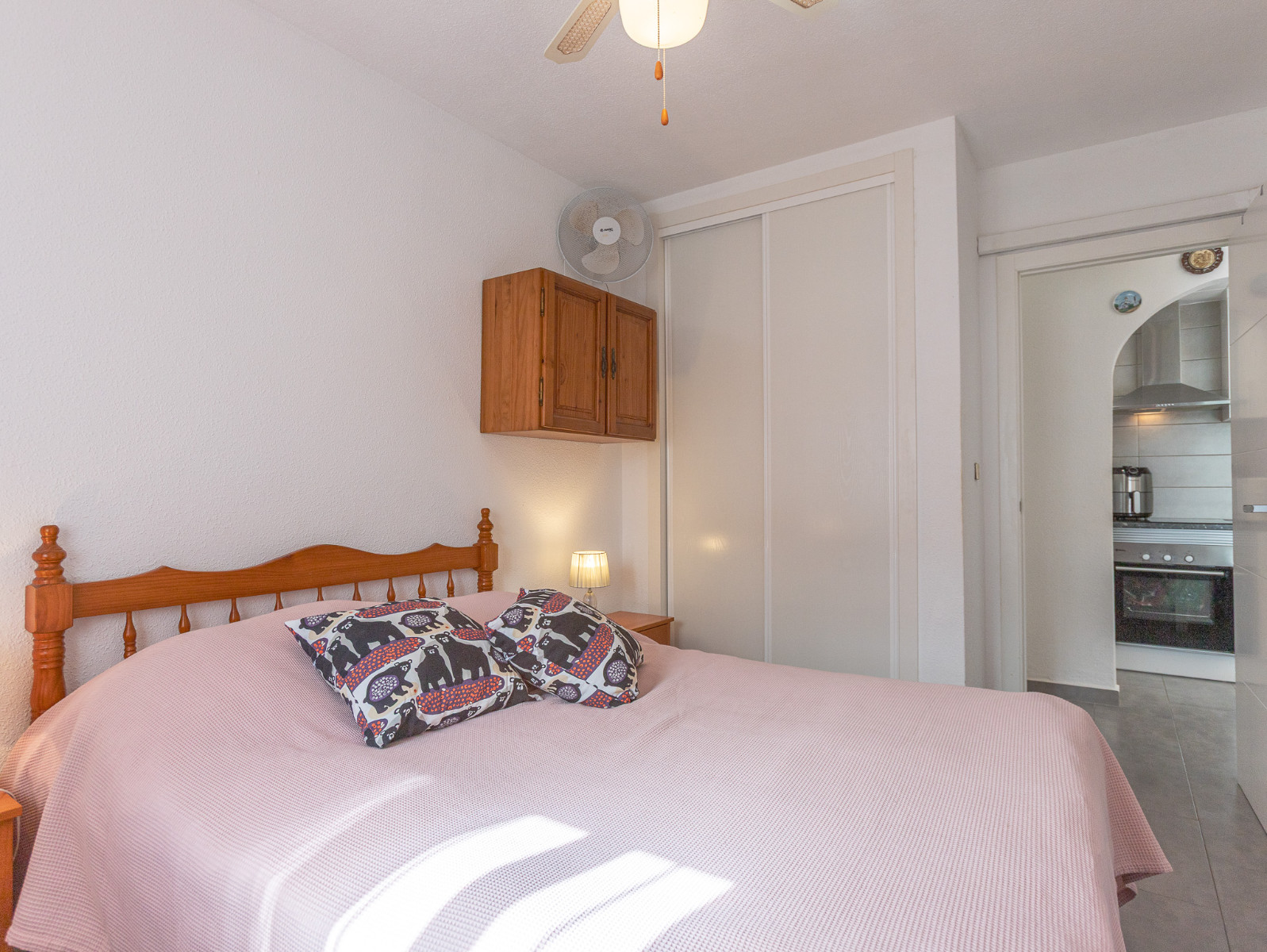 Master bedroom in bungalow for sale in Torrevieja