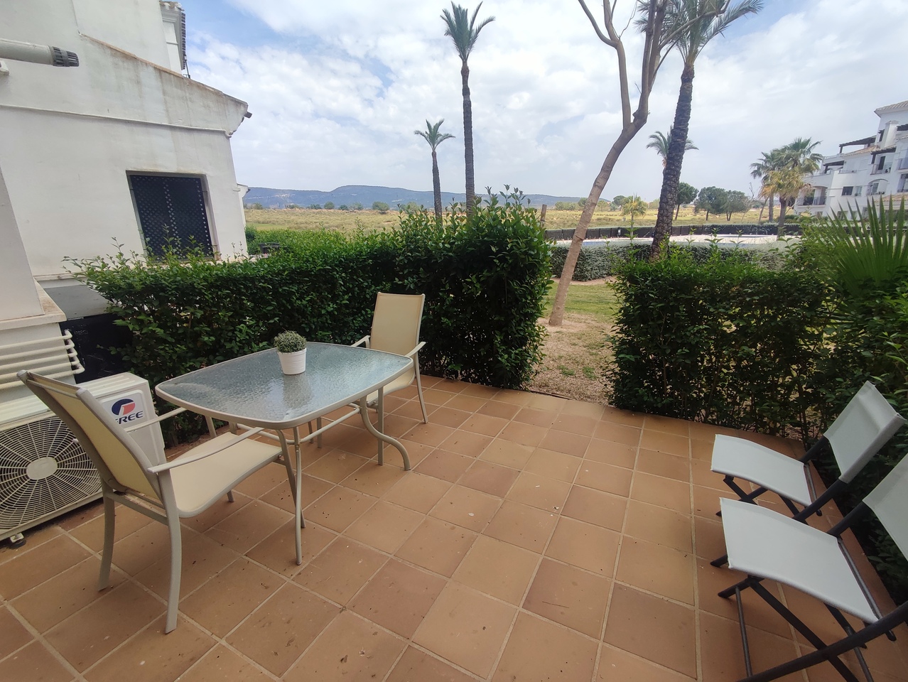 Garden in apartment for sale in Hacienda Riquelme Golf Resort