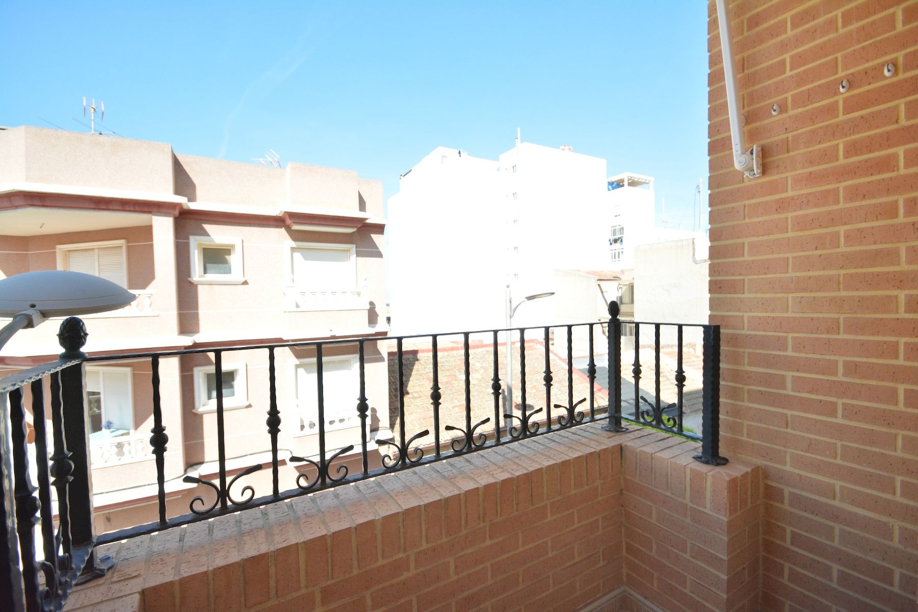 Kitchen in apartment for sale in Guardamar del Segura