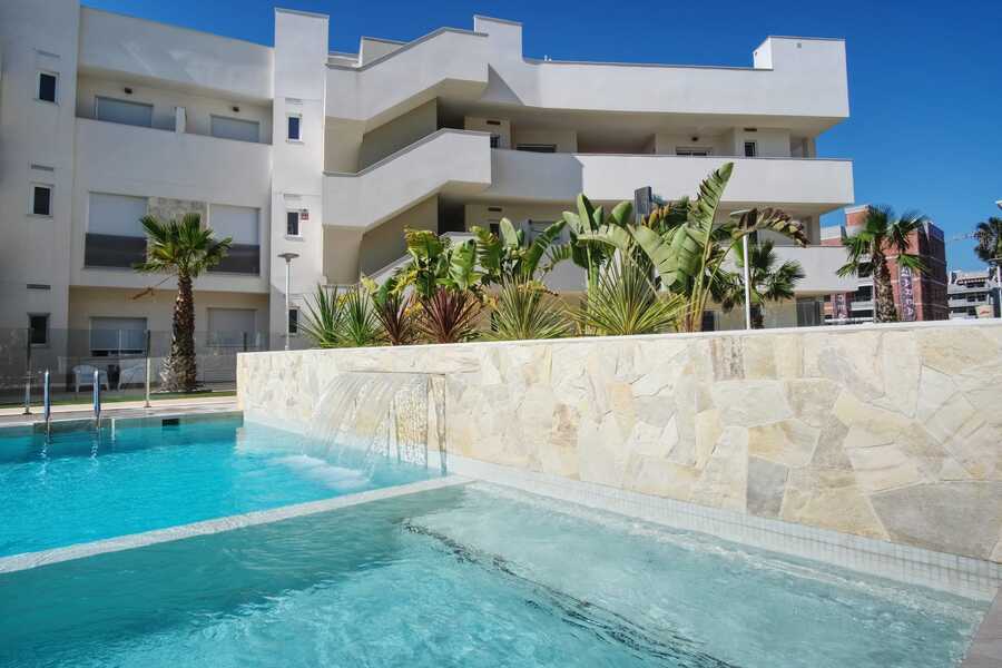 Dining area in apartment for sale in Guardamar del Segura