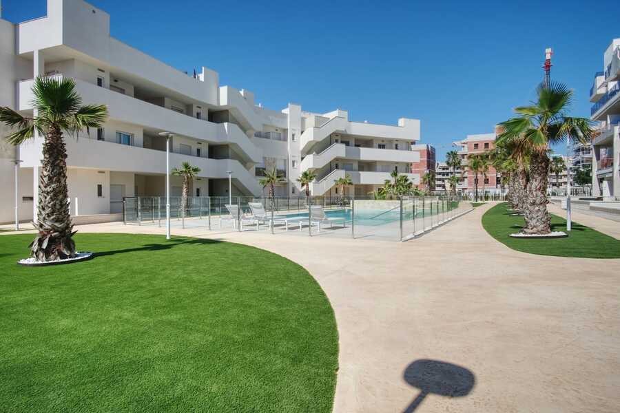 Bedroom in apartment for sale in Guardamar del Segura