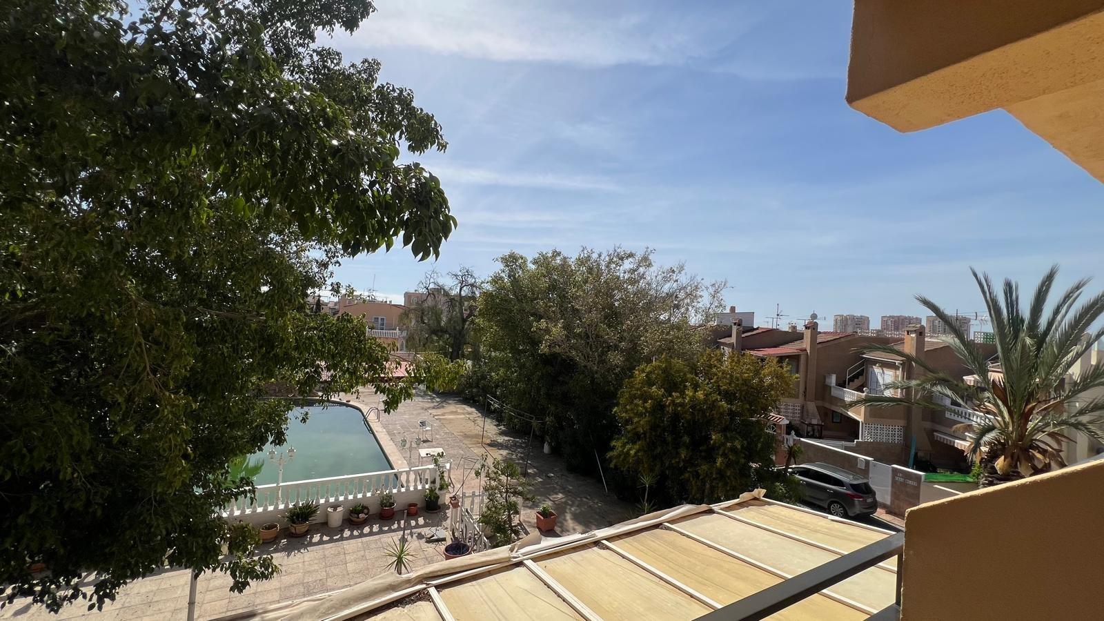 Master bedroom in apartment for sale in Torrevieja