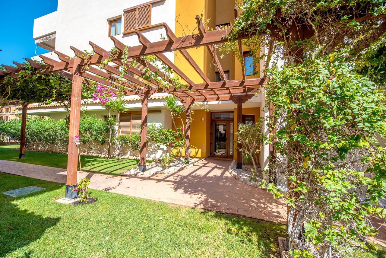 Pool area in apartment for sale in Torrevieja