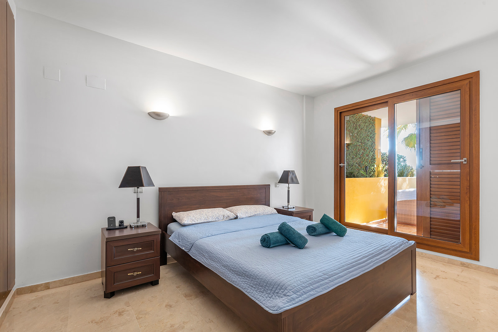 Bedroom in apartment for sale in Torrevieja