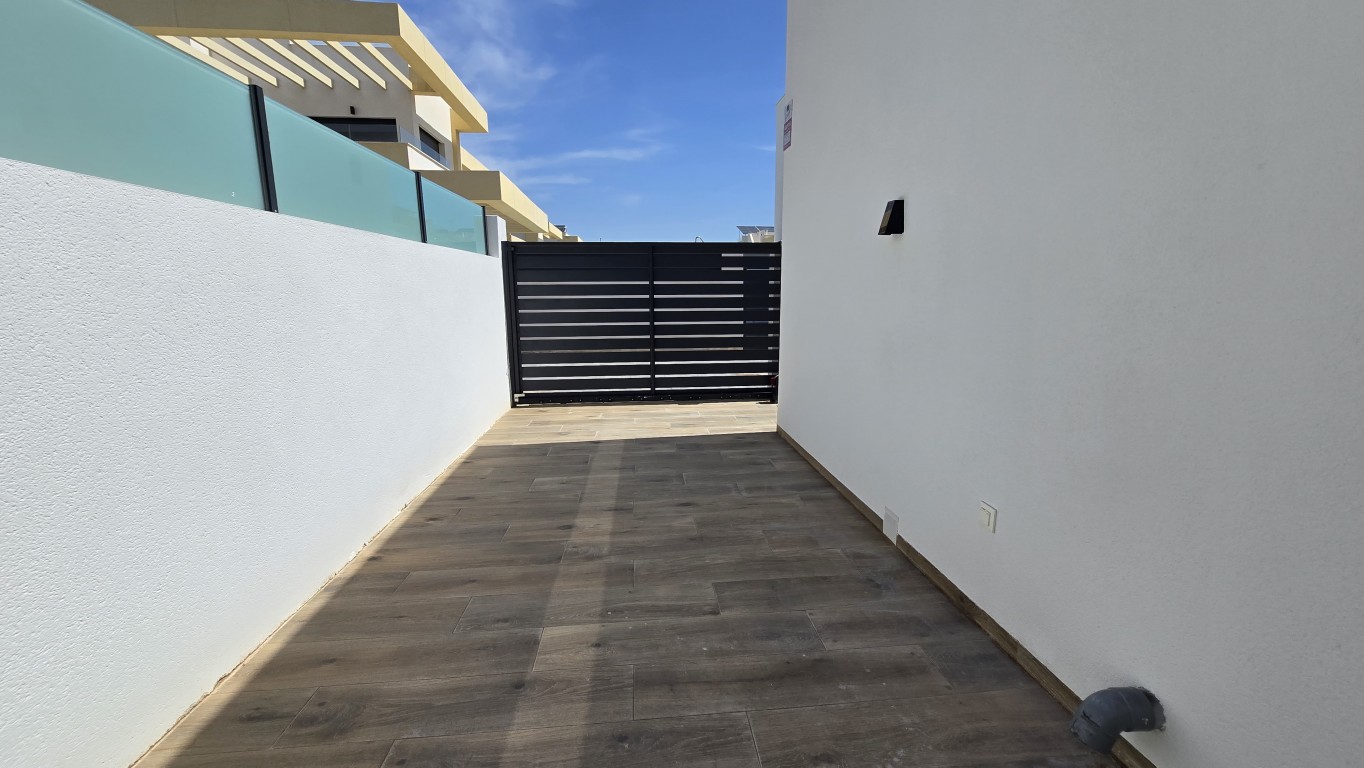 Terrace in villa for sale in Los Montesinos