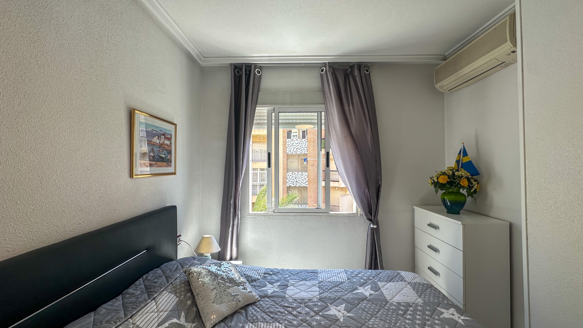 Living room in apartment for sale in Torrevieja