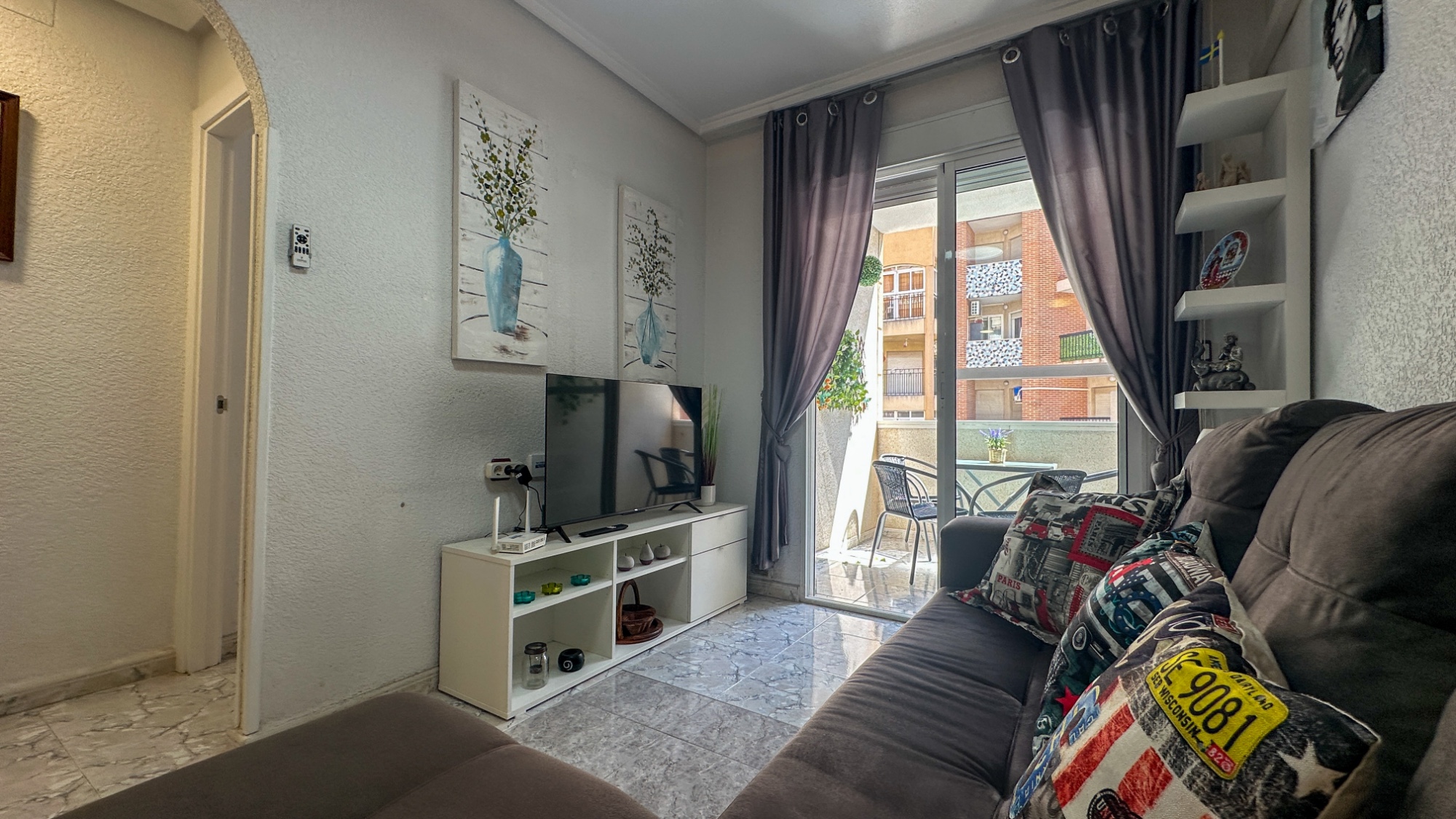 Terrace in apartment for sale in Torrevieja
