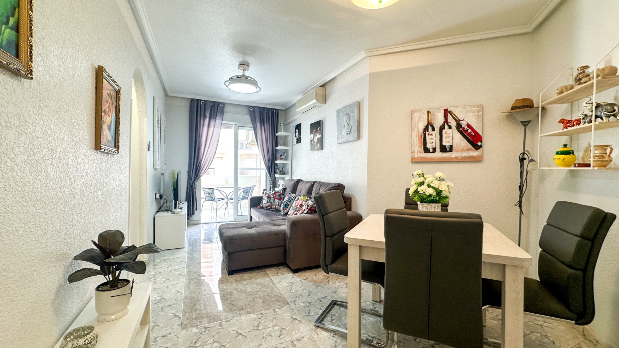 Garden in apartment for sale in Torrevieja