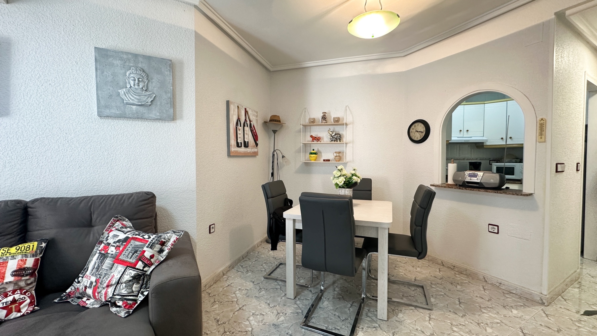 Dining area in apartment for sale in Torrevieja