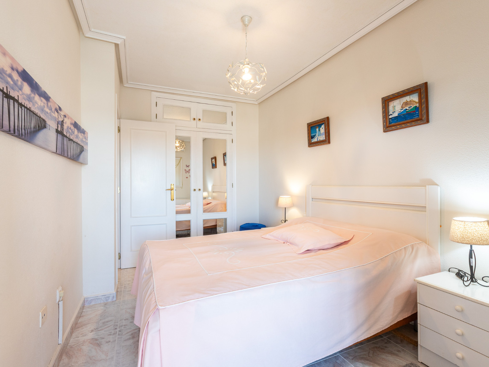 Living room in apartment for sale in Torrevieja