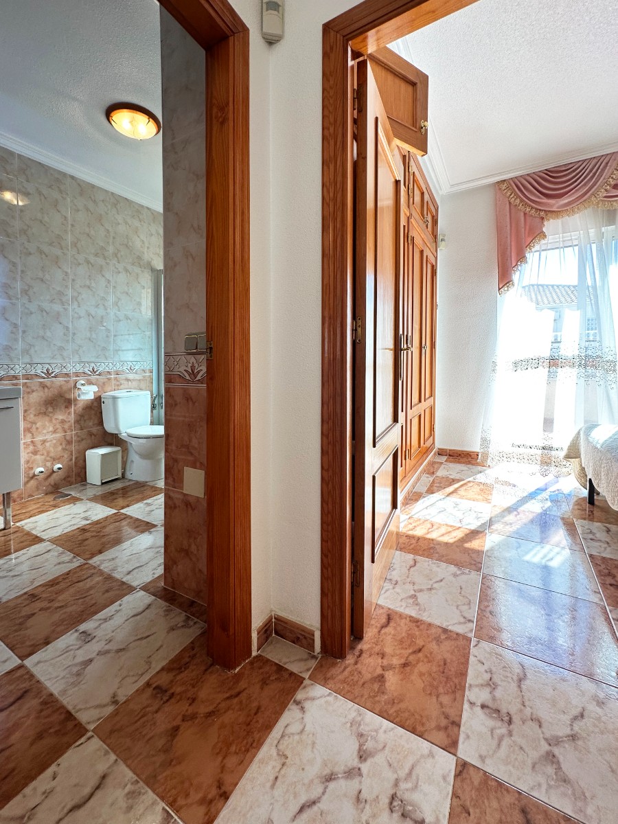 Bedroom in terraced for sale in Orihuela Costa