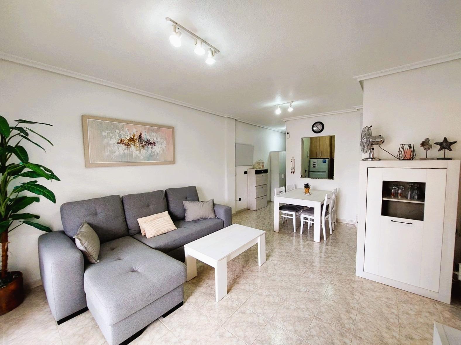Framhjarta ljúsið á Orihuela Costa – 75 m² fyrir hægreiðslu og einkunn