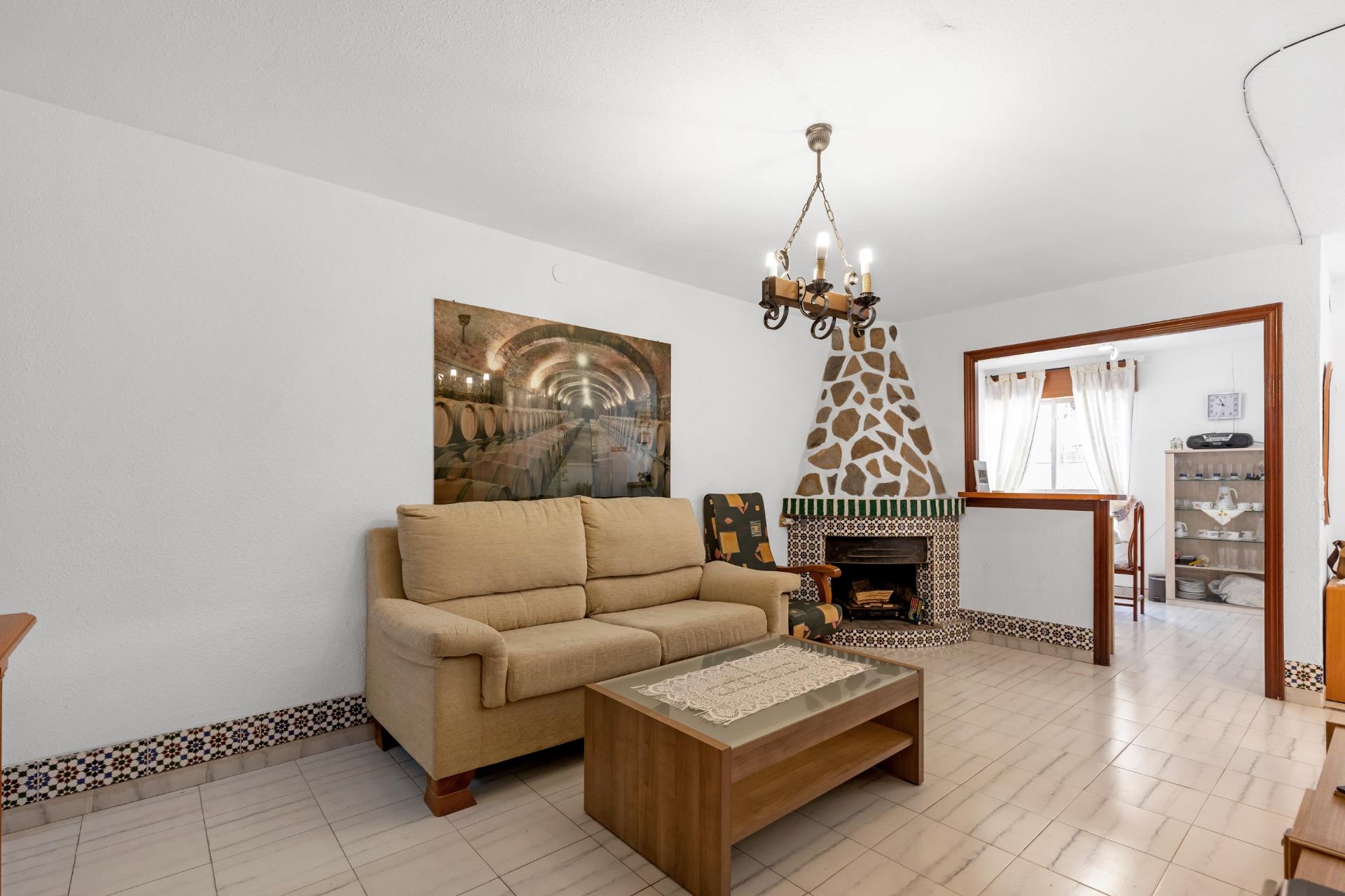 Terrace in bungalow for sale in Torrevieja