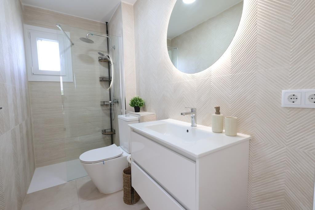 Kitchen in bungalow for sale in Orihuela Costa