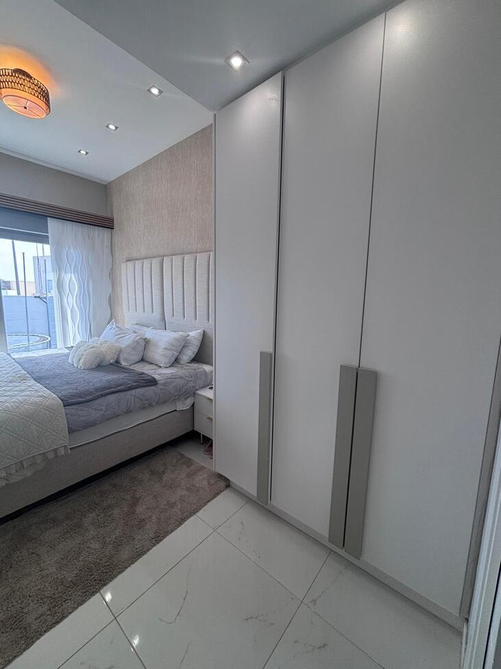 Master bedroom in villa for sale in Villamartin