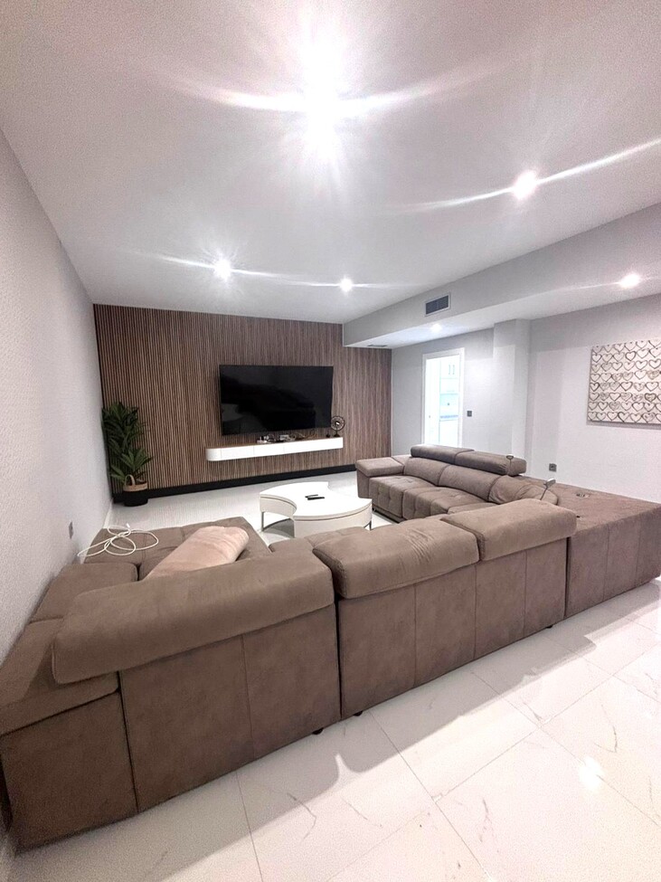Terrace in villa for sale in Villamartin
