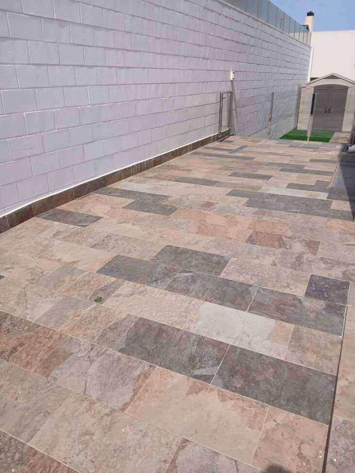 Dining area in villa for sale in Villamartin