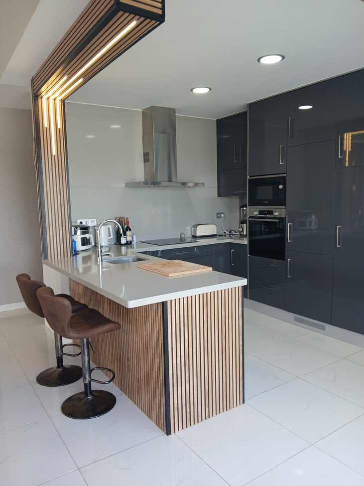 Bedroom in villa for sale in Villamartin