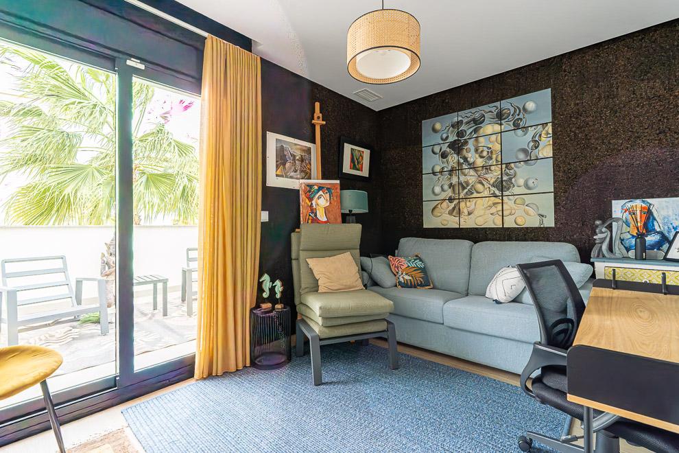 Bedroom in villa for sale in Benijofar