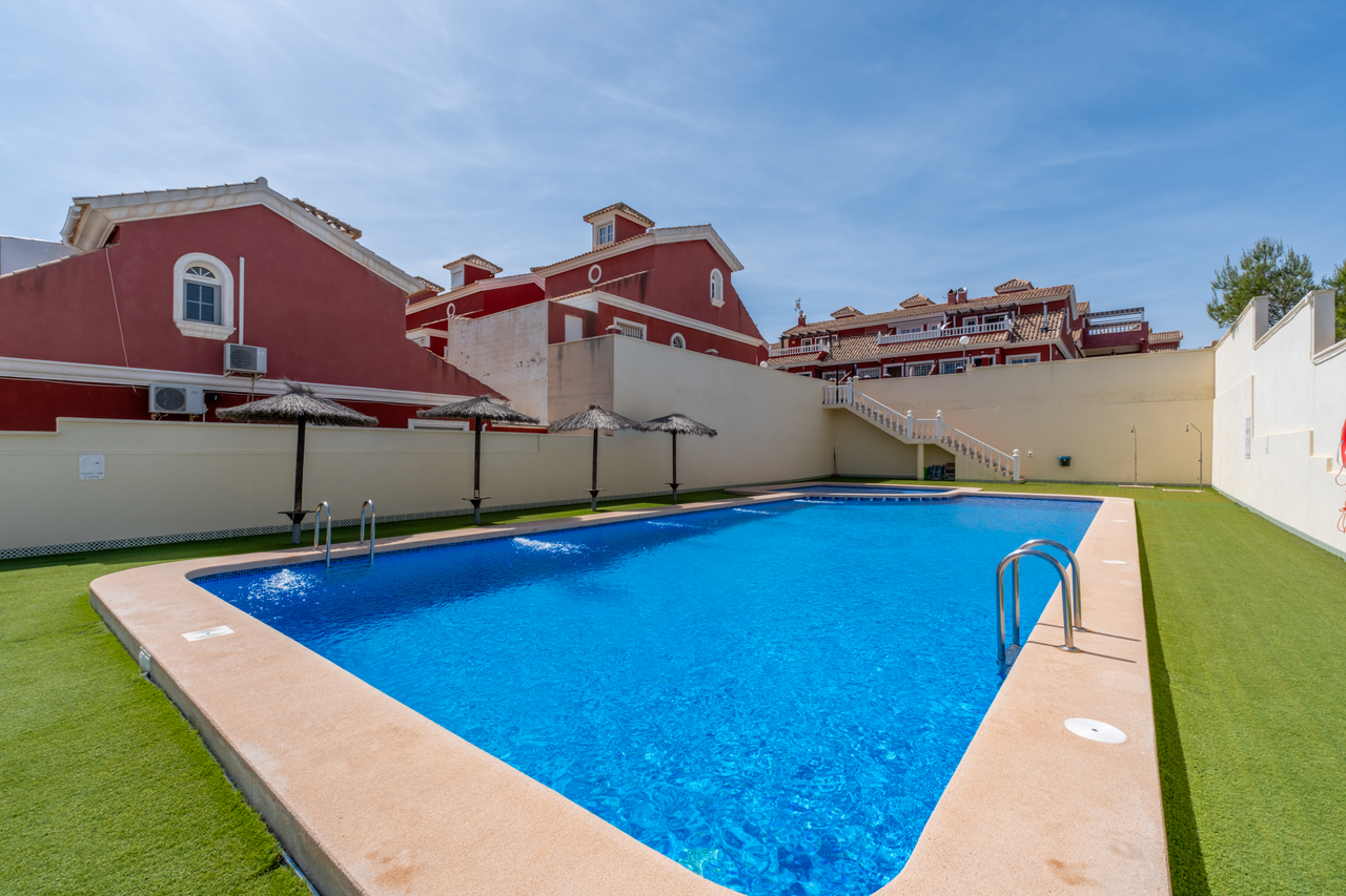 Pool area in terraced for sale in Villamartin