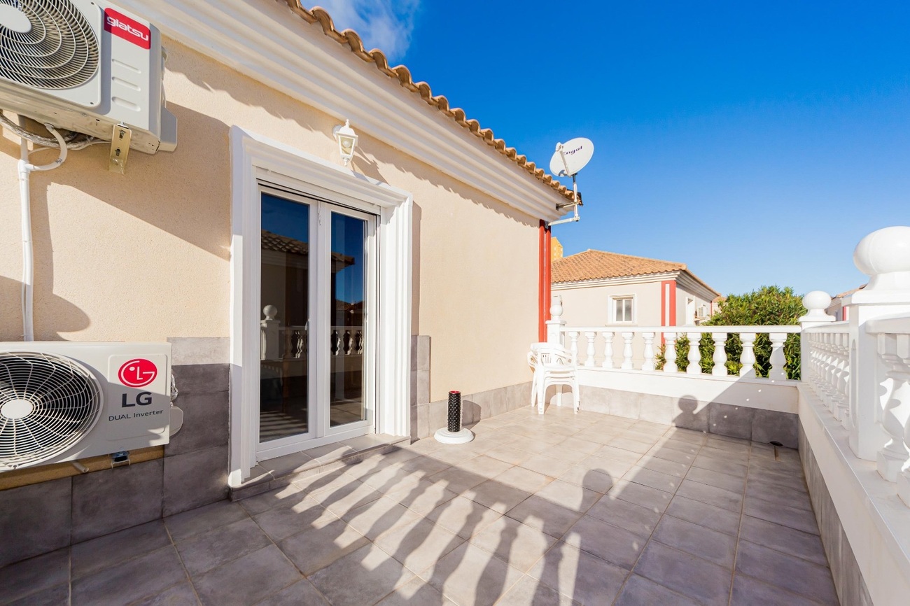 Terrace in duplex for sale in Dehesa de Campoamor