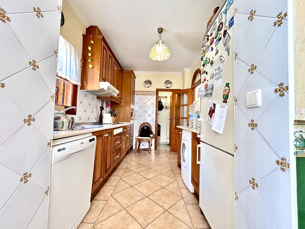 Master bedroom in villa for sale in La Zenia