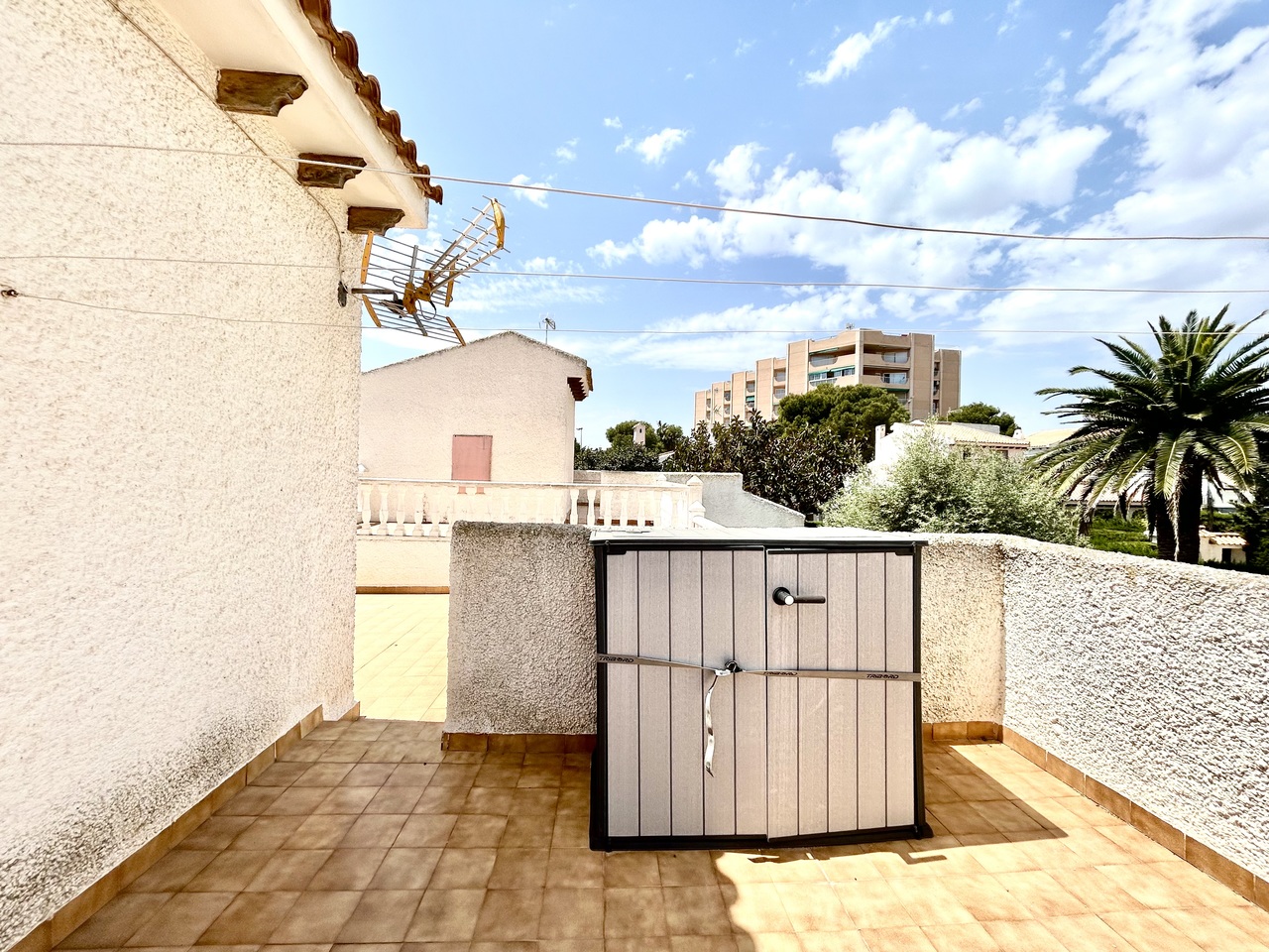 Dining area in villa for sale in La Zenia