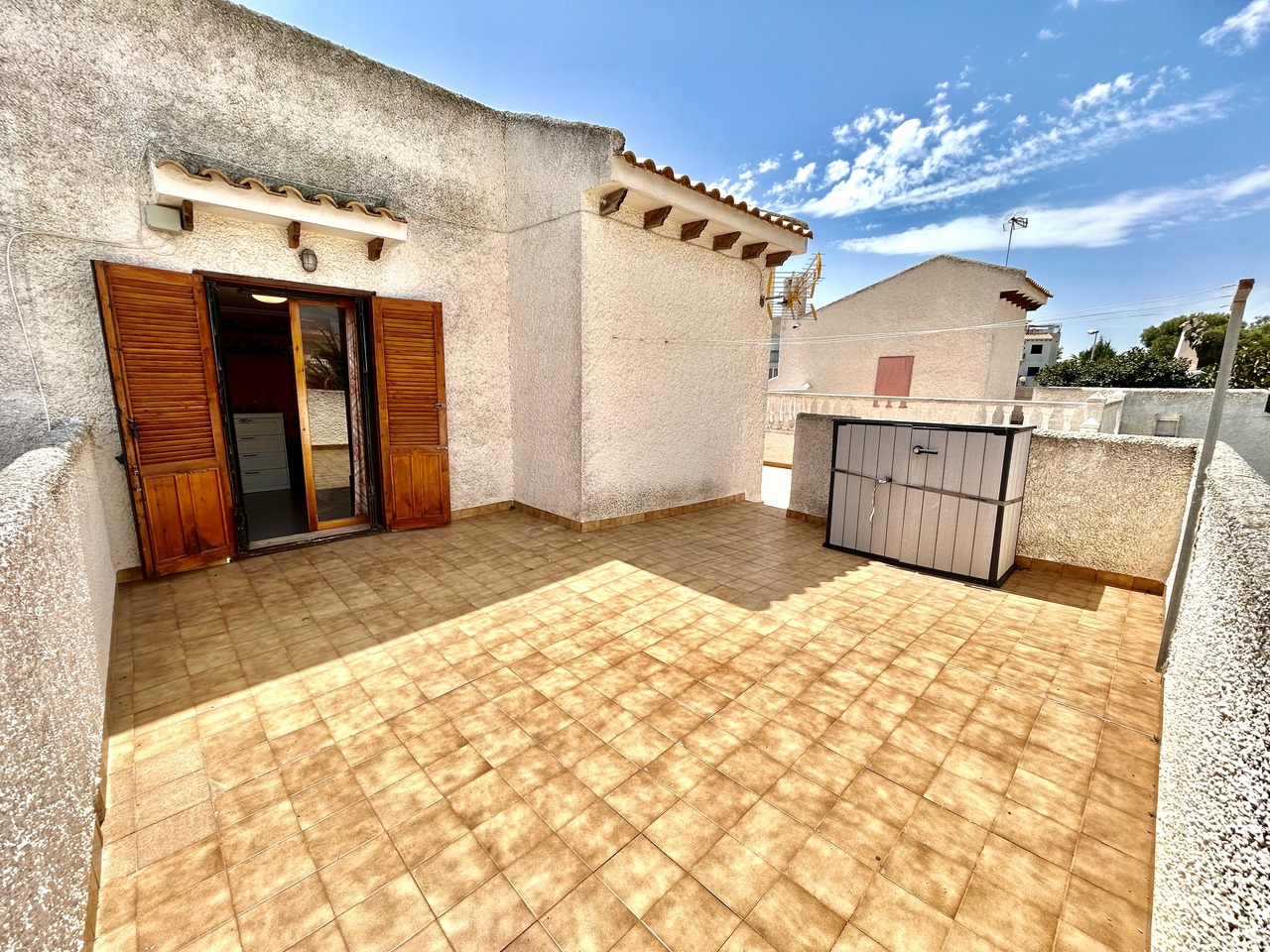 Exterior view in villa for sale in La Zenia