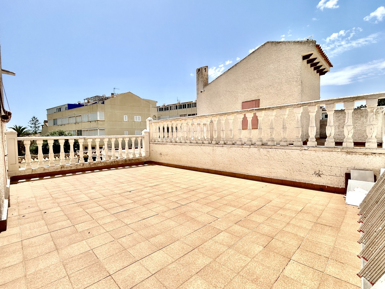 Living room in villa for sale in La Zenia