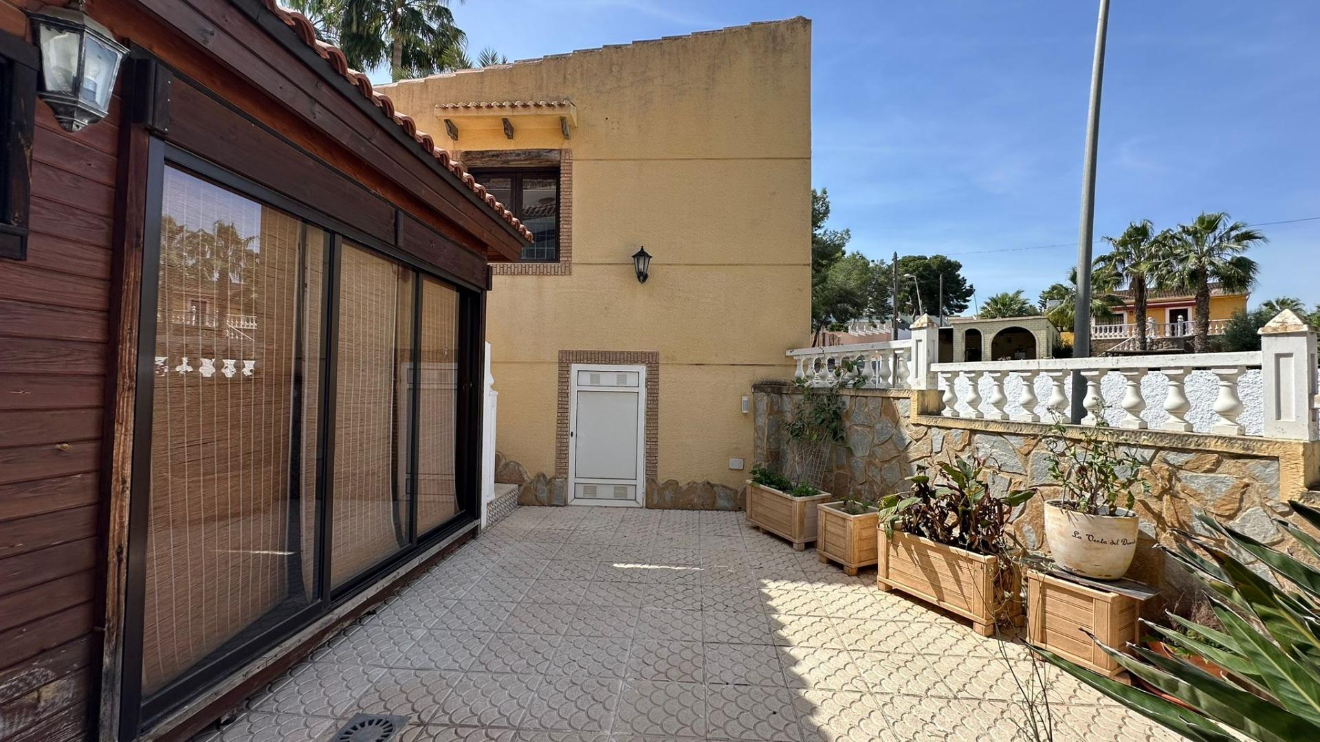 Master bedroom in villa for sale in Torrevieja