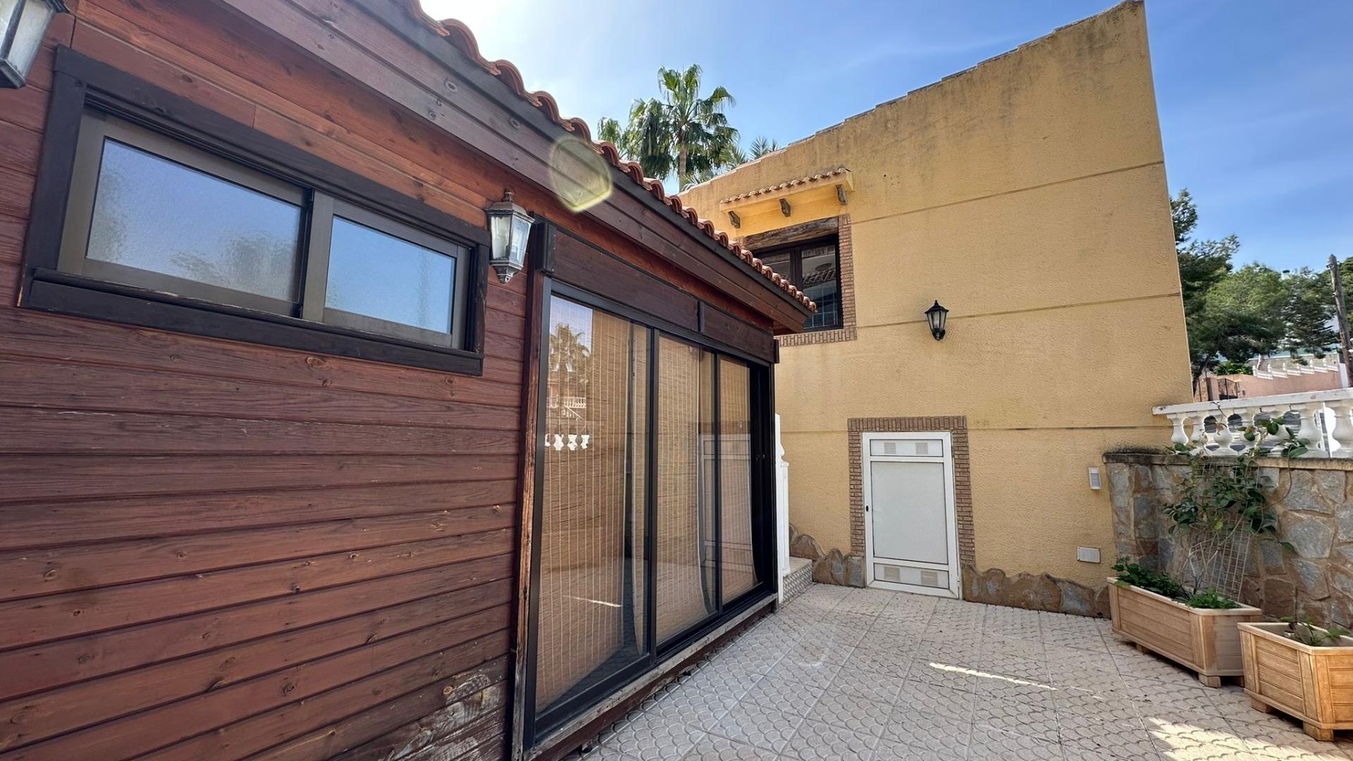 Bathroom in villa for sale in Torrevieja